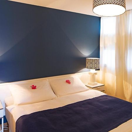 La Barca Blu Hotel Muralto Bagian luar foto